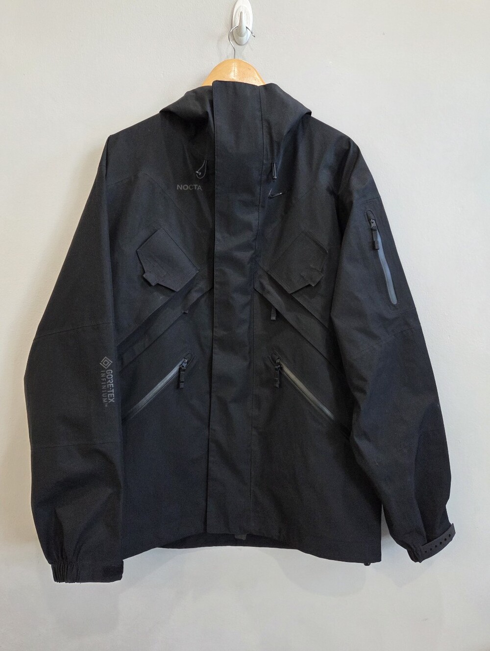 Nike x Nocta NRG Gore-Tex Waterproof Tech Black Jacket DA3987-010 Men's Large